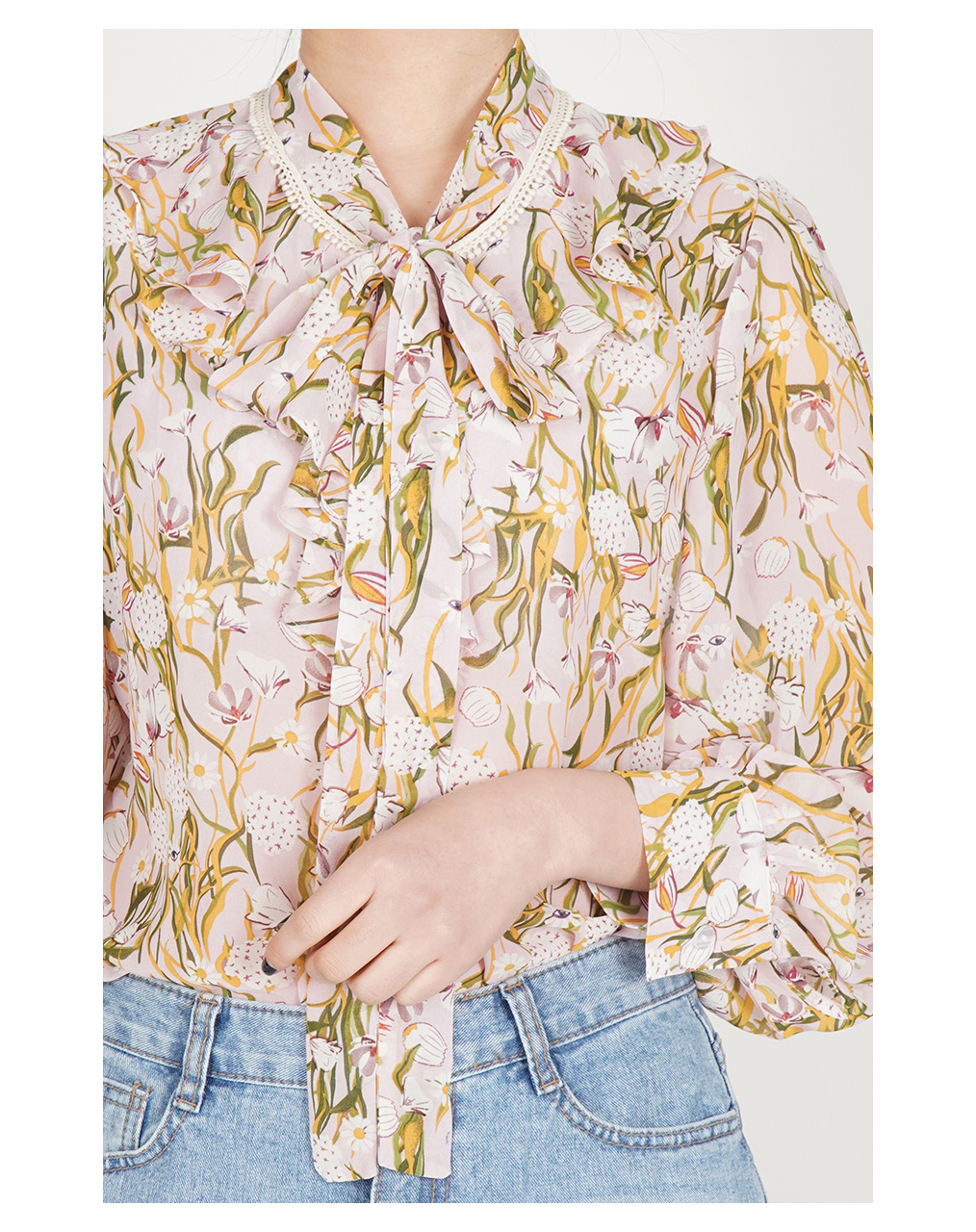 blouse model image-S1L13