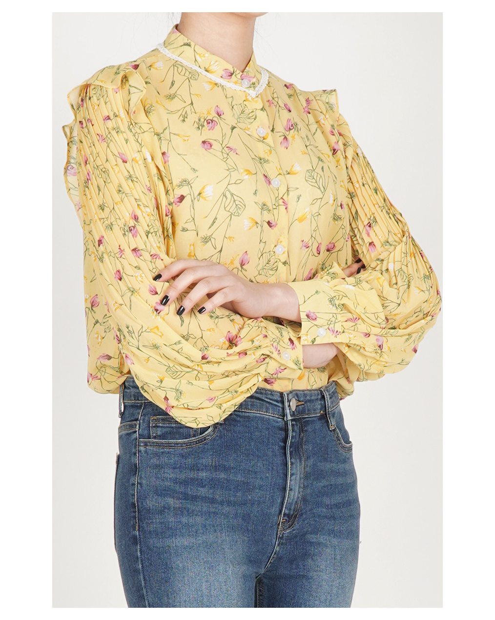 blouse model image-S1L11